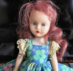 6 1/2'' NANCY STORYBOOK RED HEAD 50S HARD PLASTIC DOLL, GREEN DRESS #257